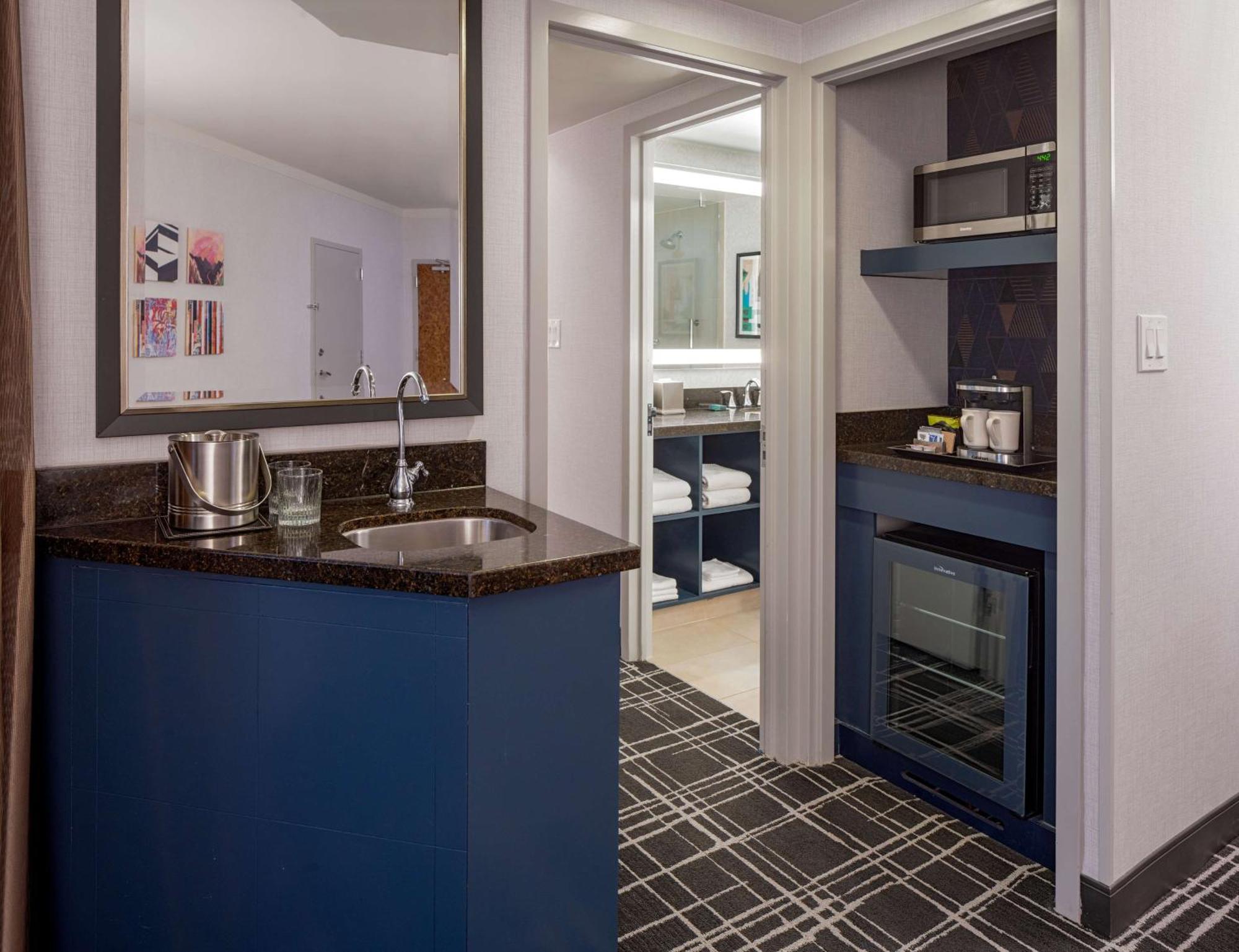 Doubletree Suites By Hilton Salt Lake City Exterior foto