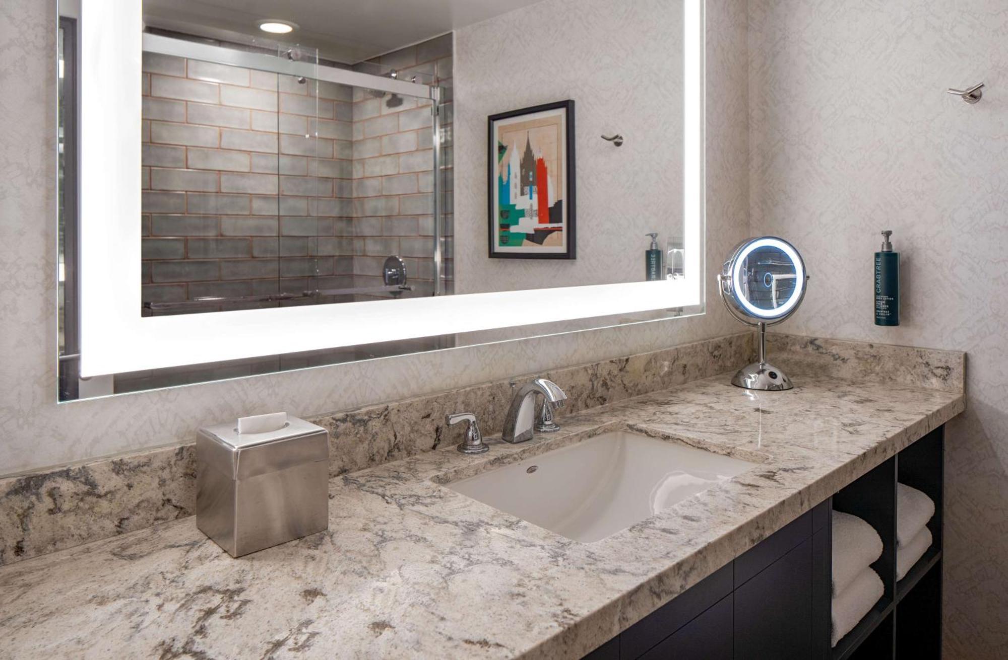 Doubletree Suites By Hilton Salt Lake City Exterior foto